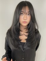 トイ(TOI)&nbsp;バタフライレイヤーカット/カーテンバング/グレーブラック