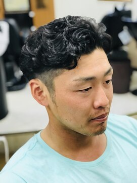 ヘアーメイクエアーセントラーレ(HAIR MAKE air Zentrale) ワイルドパーマ ストロング！