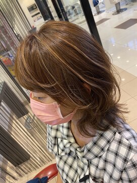 アース 石巻店(HAIR&MAKE EARTH) ハイライトミディ