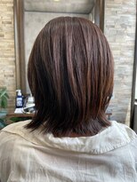 ハサミバイアトリエナガノ 千葉(8sami by atelier nagano)&nbsp;ショートボブ/センターパート/ツヤ髪/グラデーション/イヤリング