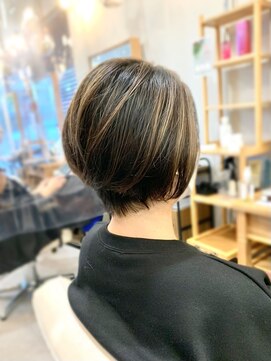 グラッシー センター北店(GLASSI) 【GLASSI】大人かわいい小顔ショート★ハイライト★脱白髪染め