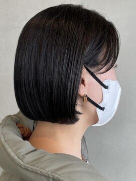 エルロンバイマフェ(AILERON by mahae) 【ワンレンボブ】あえて重めで艶感UP