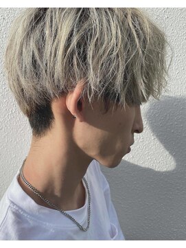 ヨルプラスディ(yoru+D) マッシュ×ホワイトシルバー