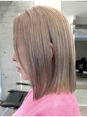 渋谷ブリーチカラータッセルボブ顔周りレイヤー切りっぱなしボブ