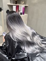 コスモス 町田(COSMOS)&nbsp;ホワイトシルバーバレイヤージュ