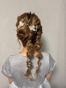 ピヨン 心斎橋(piLLon) ツインアレンジ/ヘアセット/結婚式アレンジ/お呼ばれヘア