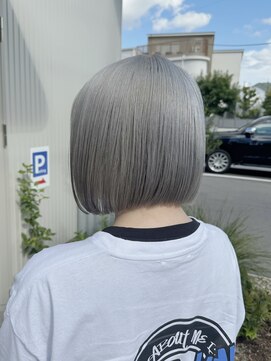 アンドルトワ(and Lutowa) ブルーシルバーカラー