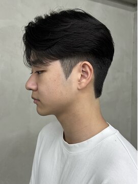 ニコ トウキョウ 渋谷(nico TOKYO) 刈り上げセンターパートテーパーフェードカットニュアンスパーマ