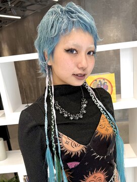 ピークアブー 原宿ハラカド(PEEK-A-BOO) ペールブルーショートウルフレイヤーデザインカラー似合わせヘア