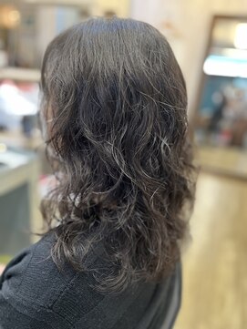 ロングヘアのパーマ