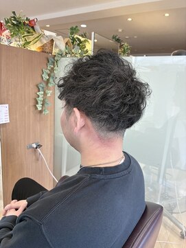 エル バイ ファースト(L by first) 【L by first】ツイストスパイラルパーマ