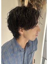 ネクストフォーヘアー(NEXT for hair)&nbsp;センターパート　シャドウパーマ　襟足