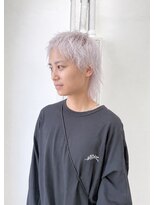 ミュー(Mu)&nbsp;ショートウルフ　ホワイトブリーチ　ホワイトカラー