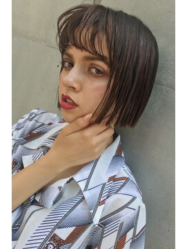 ジーナ(XENA) ミニボブショート