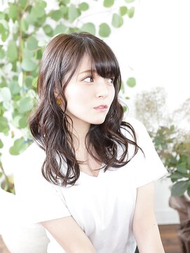 ニコ(Nico) 大人可愛い暗髪セミディイルミナカラー