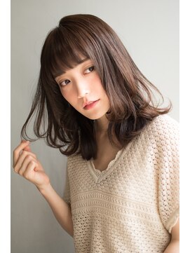 レア 中野(Le'a) 低めレイヤーのくびれミディアム/シアーグレージュ/20代30代40代