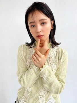 シエルバイアフロート(ciel by afloat) 〇外ハネミディ うぶ毛バング