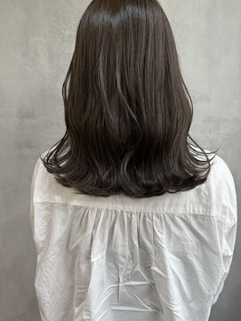 キチ(kichi.) [kichi.] ミディアム×くすみベージュ