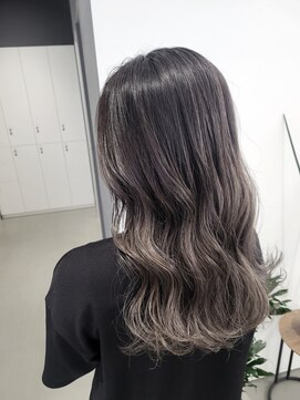 ゴットラトゥール(GOTTO LATOUR) 大人可愛い巻き髪グレージュカラーアッシュ系カラー