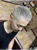 クロップ フェードカット シルバー