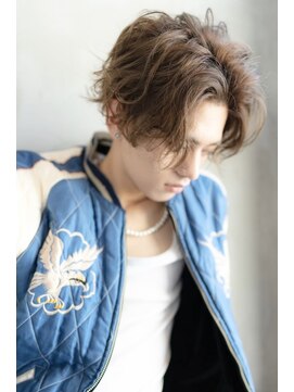 ケアリー 大日(Carelly) ビジネスツーブロックOK★かき上げトランクスヘアくせ毛風パーマ