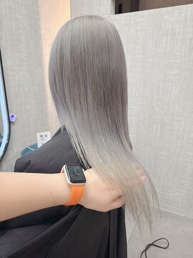 ラニシス ヘアー(Lanisis Hair) ハイトーンシルバー