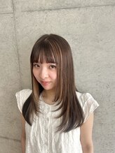 アシェット(assiette) 【安田汐里】インナーカラー×レイヤースタイル♪