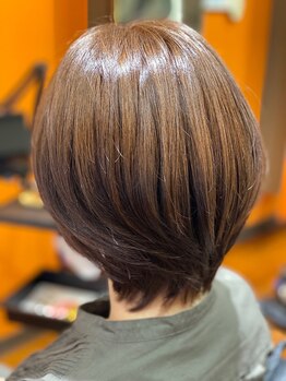 大人女性に人気♪うねり・パサつき・広がりなどエイジングによる髪質の変化が気になる方も艶髪に◎