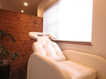 サロンデベレーザ(salon de belleza)の写真/韓国で大人気の「ララピール」や、こだわりのトリートメントを各種ご用意してお待ちしております＊