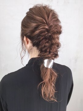 アルバム 銀座(ALBUM GINZA) 編みおろしアレンジ_ネイビーカラーフレンチボブ_ba244742