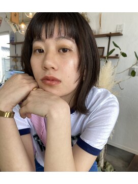 プレイ(Play) 切りっぱヘア×顔まわりレイヤー