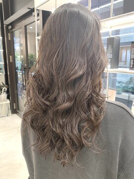 ステアケース 武蔵小杉店(stair:case) ロングスタイル　コテ巻き風パーマ　武蔵小杉