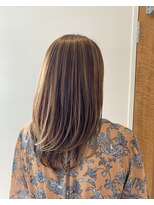 アノネ(anone)&nbsp;派手すぎない大人女子のハイライトと全体染め