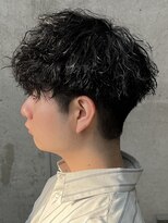 フイ 代々木(Hui)&nbsp;メンズ/アップバング/ツーブロックマッシュ/束感ショート波巻き