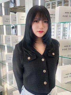 ノエロク 岐阜店(noe rok) シルバーグレイの韓国風レイヤースタイル５