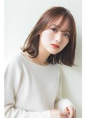 顔周りレイヤーカットグレージュカラーくびれボブベージュカラー