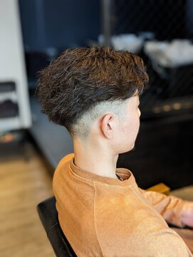 リアセレーノ(Lia sereno) フェードオールバック