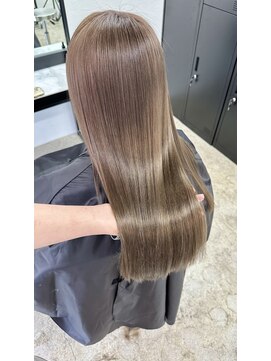 ピノ(pino.) うる艶ロングミルクティーベージュ