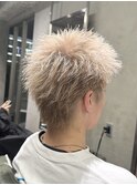 スパイキーショート ホワイトミルクティー