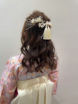 エクリジユウガオカ(equri Jiyugaoka) 【自由が丘】卒業シーズン袴着付＋ヘアセット