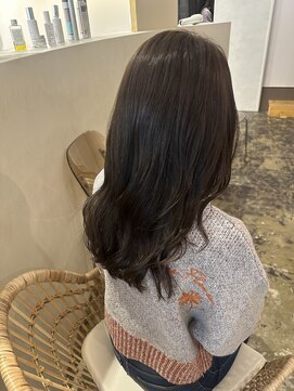 ユッカ 梅田(YUCCA) 【 YUCCA 】大人可愛い20代30代40代ロング/ウェーブ巻き