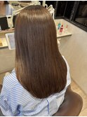 ブリーチ毛でも叶う艶ストレート