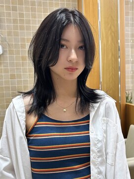 ピークアブー 銀座並木通り(PEEK-A-BOO) ★ハッシュカットミディアムくびれレイヤー黒髪センターパート