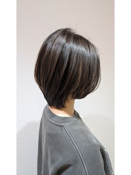 ルカルム(Le Calme) ハイライトボブ