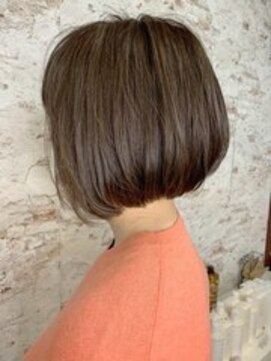 Ruufus恵比寿南/白髪ぼかしハイライト/ショートボブ/髪質改善 40代50代/白髪ぼかしグラデーション/立体感ショート