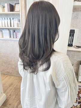 キャアリー(Caary) 福山市Caary春シアーグレージュブリーチなしロングレイヤー20代