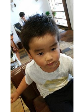 ヘアー ド ブラン(Hair de Brun) ☆キッズカット☆男気ベリーショート☆