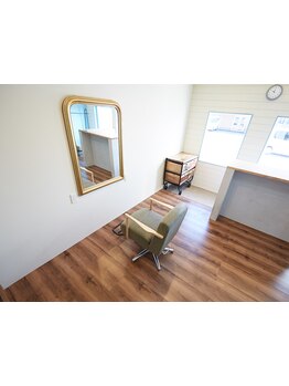 海外で経験を積んだ実力派スタイリストがカウンセリングから仕上げまでマンツーマンで施術☆