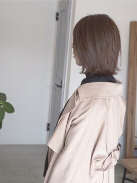 エイト(eito) 【eito】 外ハネBob ベージュカラー