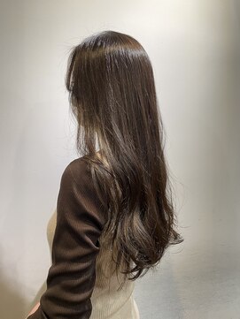 リバレッジ 白金(Leverage) 落ち着いた大人のダークブラウン